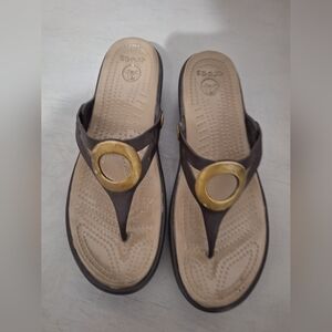 Crocs Women's Brown and Gold Sandals, Size 9